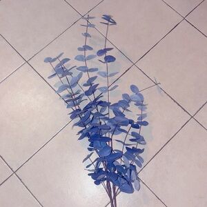 Artificial blue eucalyptus steams